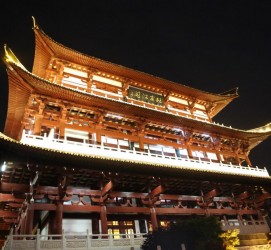 南充长沙旅游攻略(长沙旅游攻略景点必去长沙美食街)