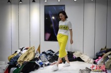 南充兼职模特试衣服(兼职做试衣模特好吗)