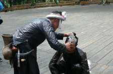 南充欲带老伴游遍中国(带着老伴去旅游)