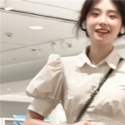 南充高端纯出女孩雇用(高端名媛定造)奢华游艇豪侈生活月入50W