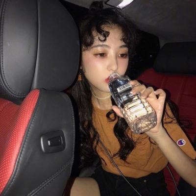 南充伴游玩耍享受异国风情的美妙光阴