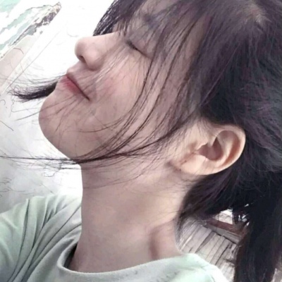 南充伴游女生烟雨蒙蒙的资料