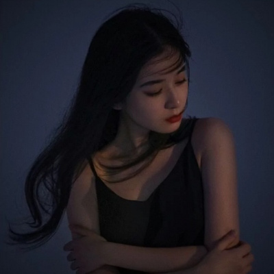 南充伴游女生谢悦悦的资料