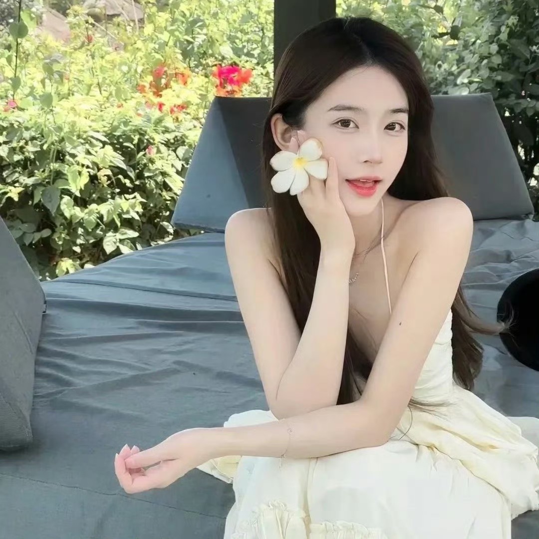 南充伴游女生Claire的资料