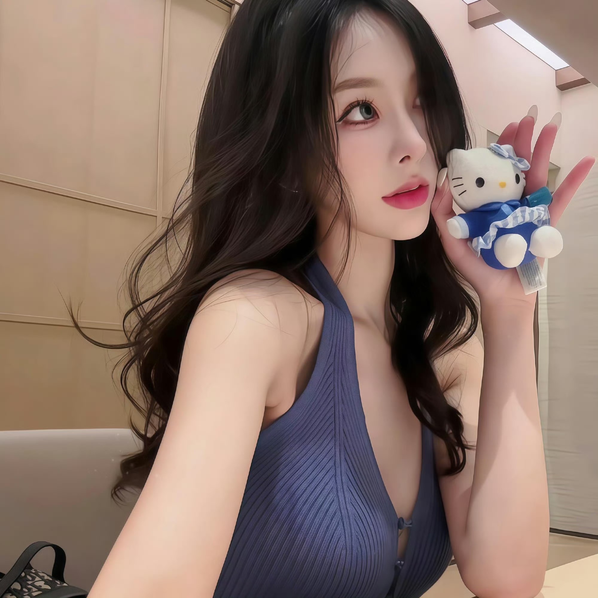 南充伴游女生鹿小婷的资料