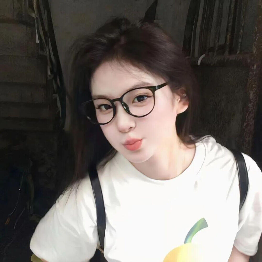南充伴游女生桃桃的资料