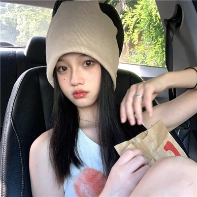 南充伴游女生乙傲薇的资料