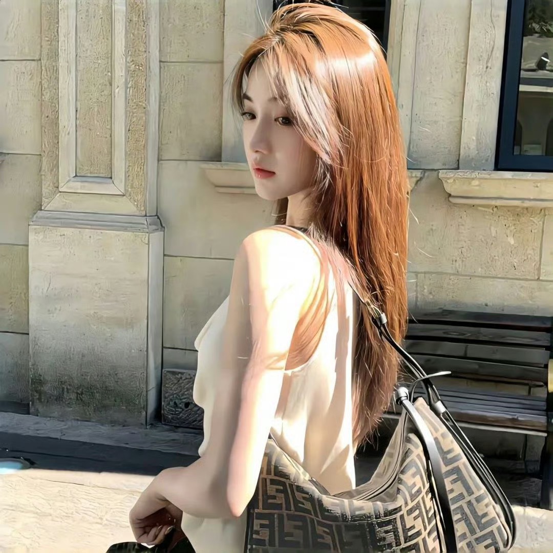 南充伴游女生夏夏的资料