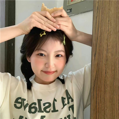 南充伴游女生蒯慧雅
