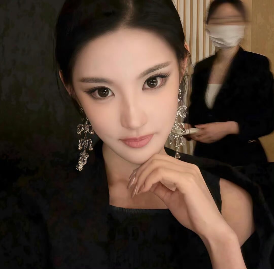 南充伴游女生 | Isabella Chen的资料